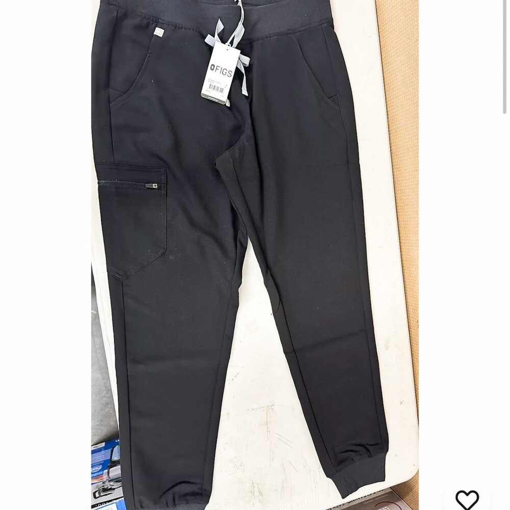 BRAND NEW WITH TAGS FIGS Women's REGULAR BLACK Zamora Jogger Scrub Pants - Picture 11 of 14
